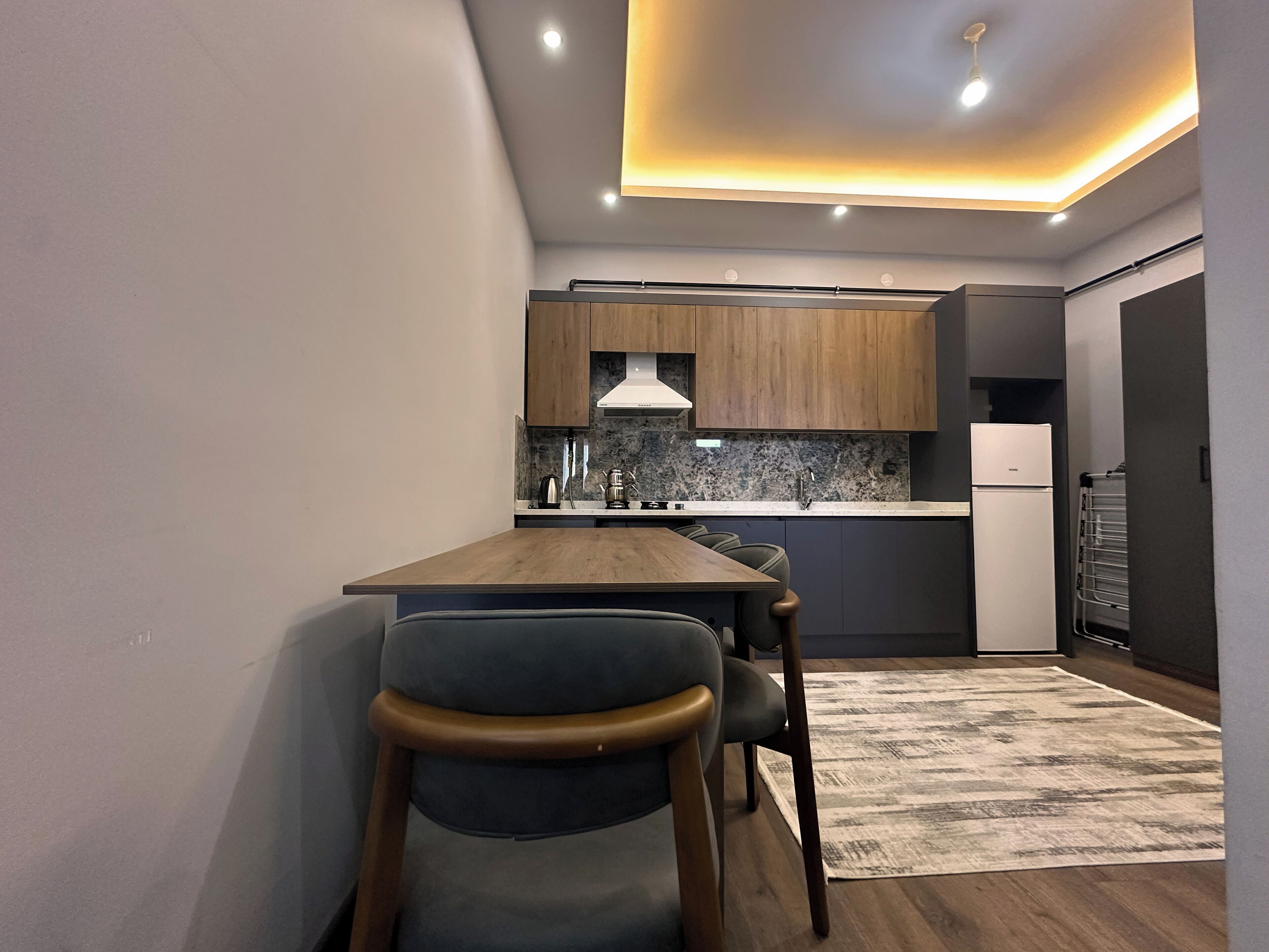 Elite Suite, Balcony, Lake View | Egyptian cotton sheets, premium bedding, blackout drapes, soundproofing