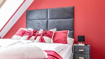 1 bedroom, WiFi, bed sheets