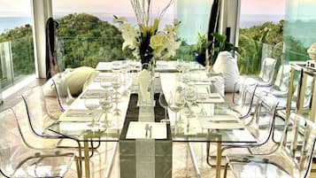 Villa, 6 slaapkamers, roken, privézwembad | Dineerruimte