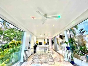 Villa, 6 Bedrooms, Smoking, Private Pool | Dining