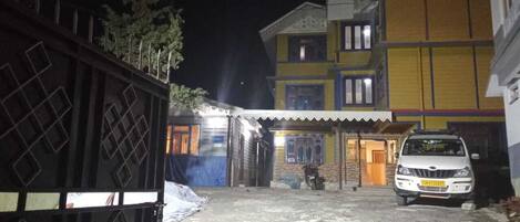 Overnatningsstedets facade