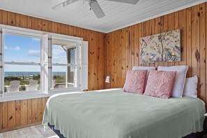 4 makuuhuonetta, silitysrauta/-lauta, ilmainen Wi-Fi, vuodevaatteet