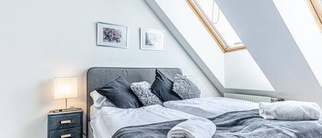 1 bedroom, WiFi, bed sheets