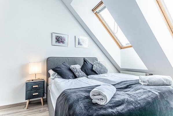 1 bedroom, WiFi, bed sheets