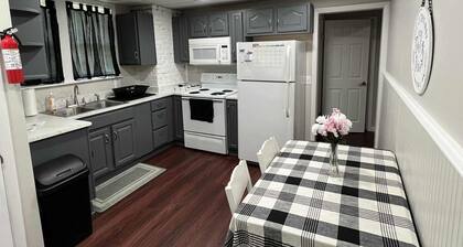 Spacious 5-bedroom house in charming Uniontown