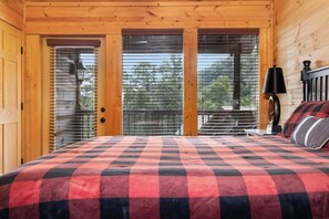 Internet, bed sheets - Luxury Cabin w/ All-Inclusive Resort Amenities (Pigeon Forge)