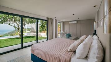 4 bedrooms, in-room safe, iron/ironing board, travel cot