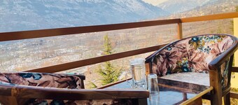 Snow Crest Residency Manali With View