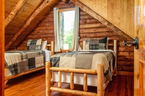 3 dormitorios, escritorio, tabla de planchar con plancha y wifi