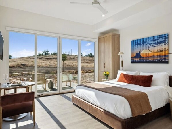 4 عدّة غرف نوم ومكواة/لوح كي وواي فاي مجانًا وملاءات أسرّة