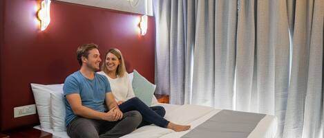 Habitación doble Deluxe | Escritorio y wifi gratis