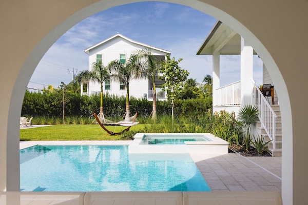 House | 6 bedrooms, Internet