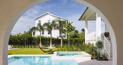 Brand New The Greenmoor House With Pool