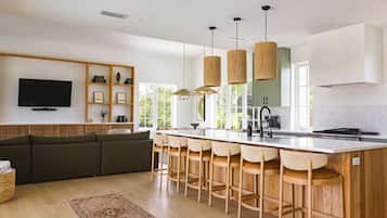 Casa | 6 dormitorios y Internet