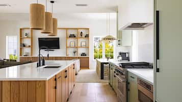 6 bedrooms, Internet