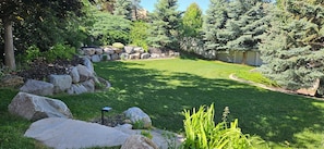 Property grounds - Newly Remodeled Basement Apartment - In/Outdoor Games, Private Patio, BBQ Grill (Layton)