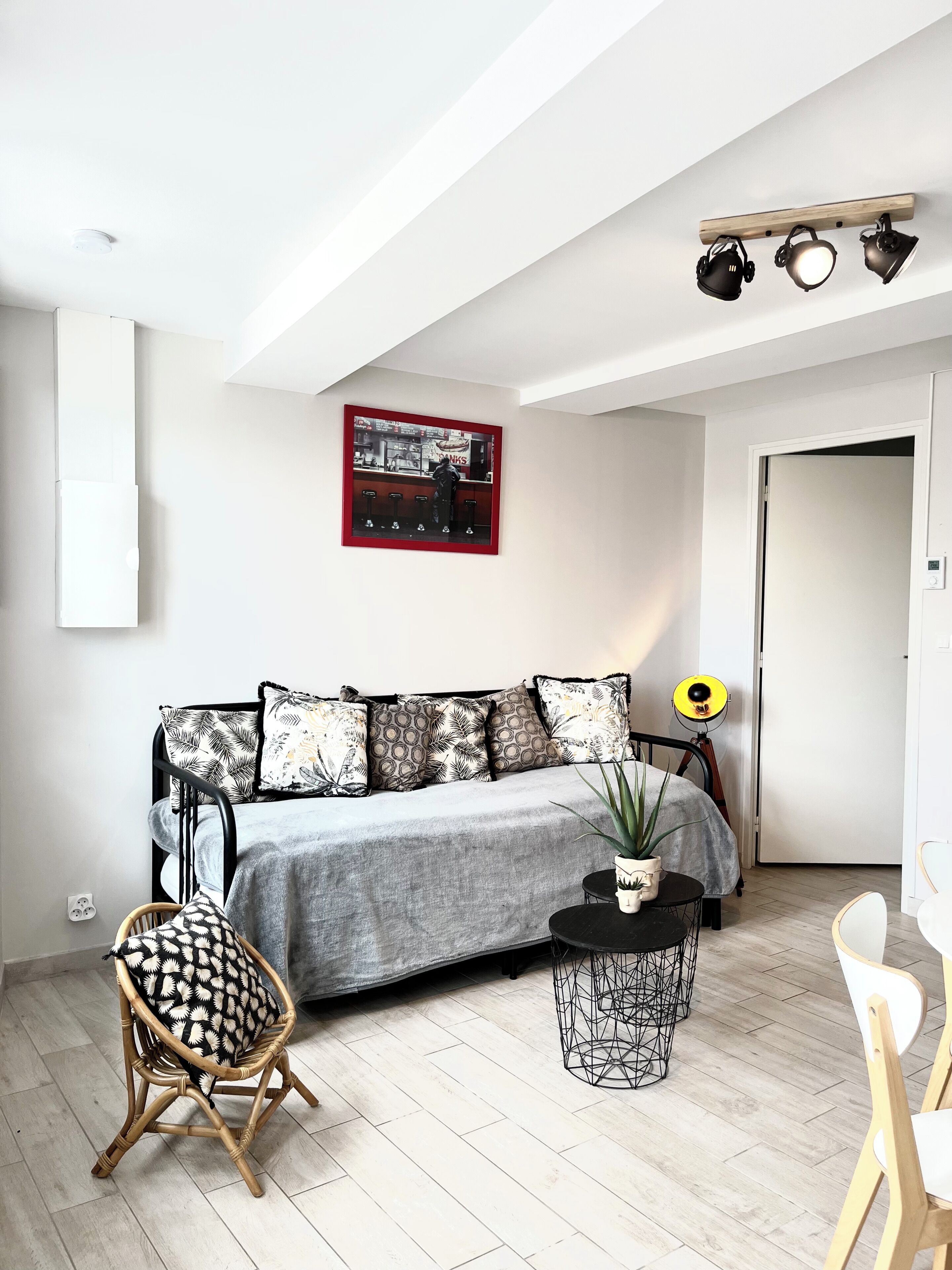 1 bedroom, WiFi, bed sheets