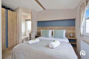 4 camere, ferro/asse da stiro, Wi-Fi gratuito, lenzuola