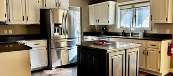 3BR Riverfront Retreat on 16 Acres Minutes from Red Lodge