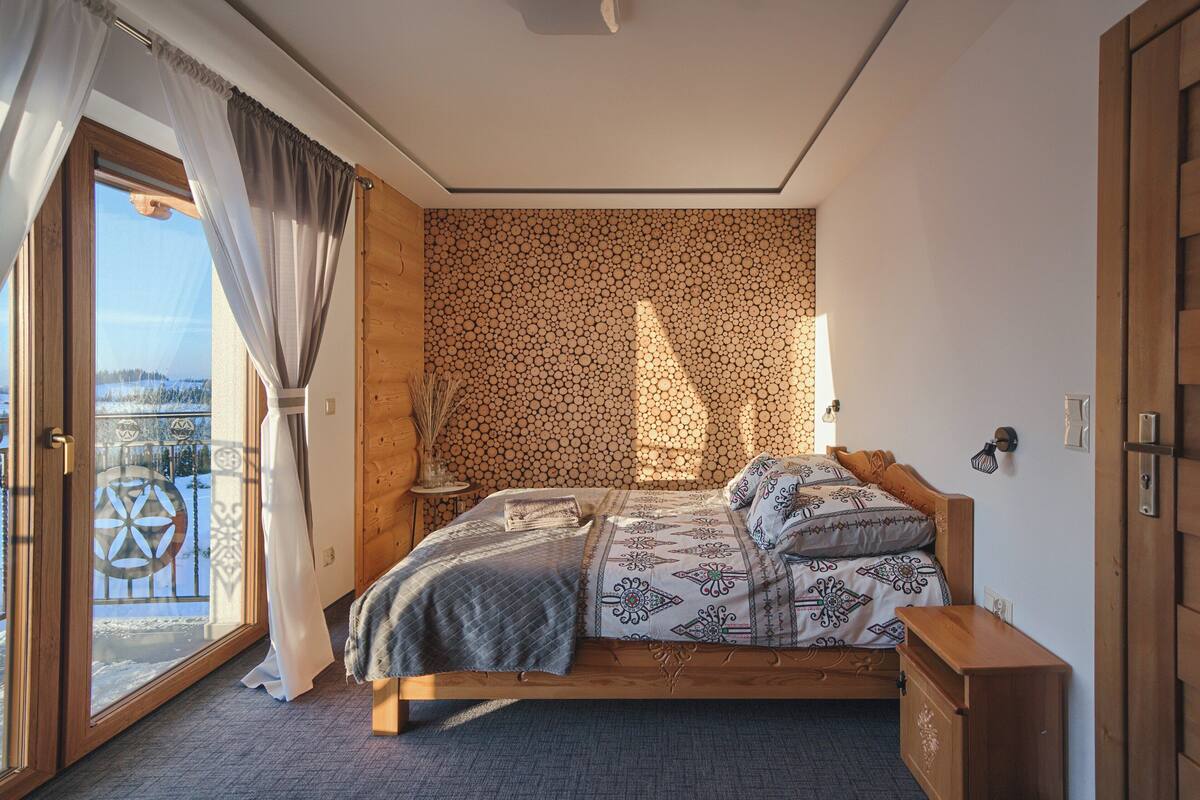 Apartament typu Deluxe z balkonem i widokiem na góry | Tabla de planchar con plancha y wifi gratis