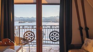 Iron/ironing board, free WiFi