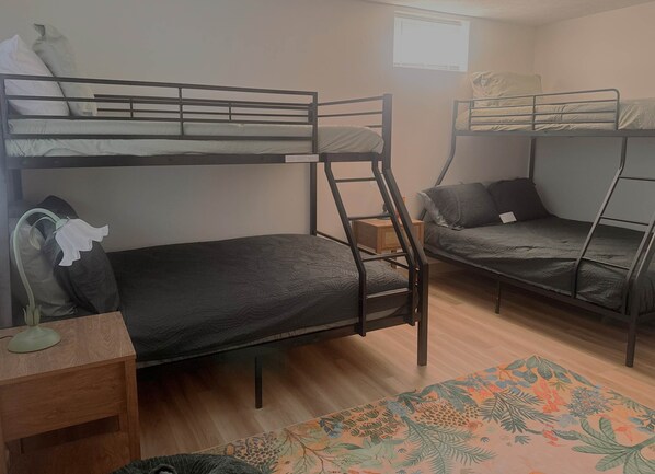 4 bedrooms, desk, iron/ironing board, travel crib