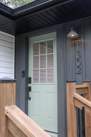 Exterior detail - SPORTstop - fun inside, and nearby! (Lincoln)