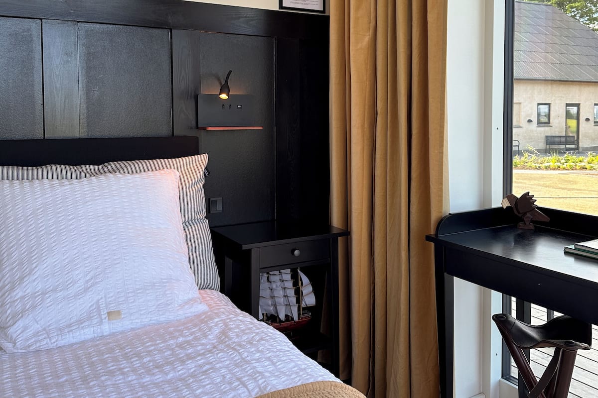 Superior Double Room, Ocean View | Free WiFi