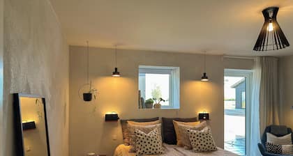 Seaside Retreat & Hotel
