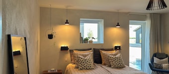 Seaside Retreat & Hotel