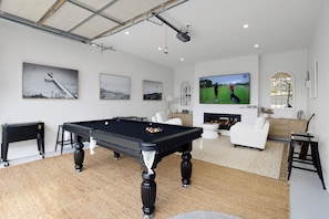 Games room - AURORA LUX, HEATED POOL, CINEMA, GOLF, INDULGENT ESCAPE, CAPE SCHANK (Cape Schanck)