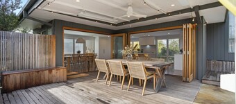 AURORA LUX, HEATED POOL, CINEMA, GOLF, INDULGENT ESCAPE, CAPE SCHANK