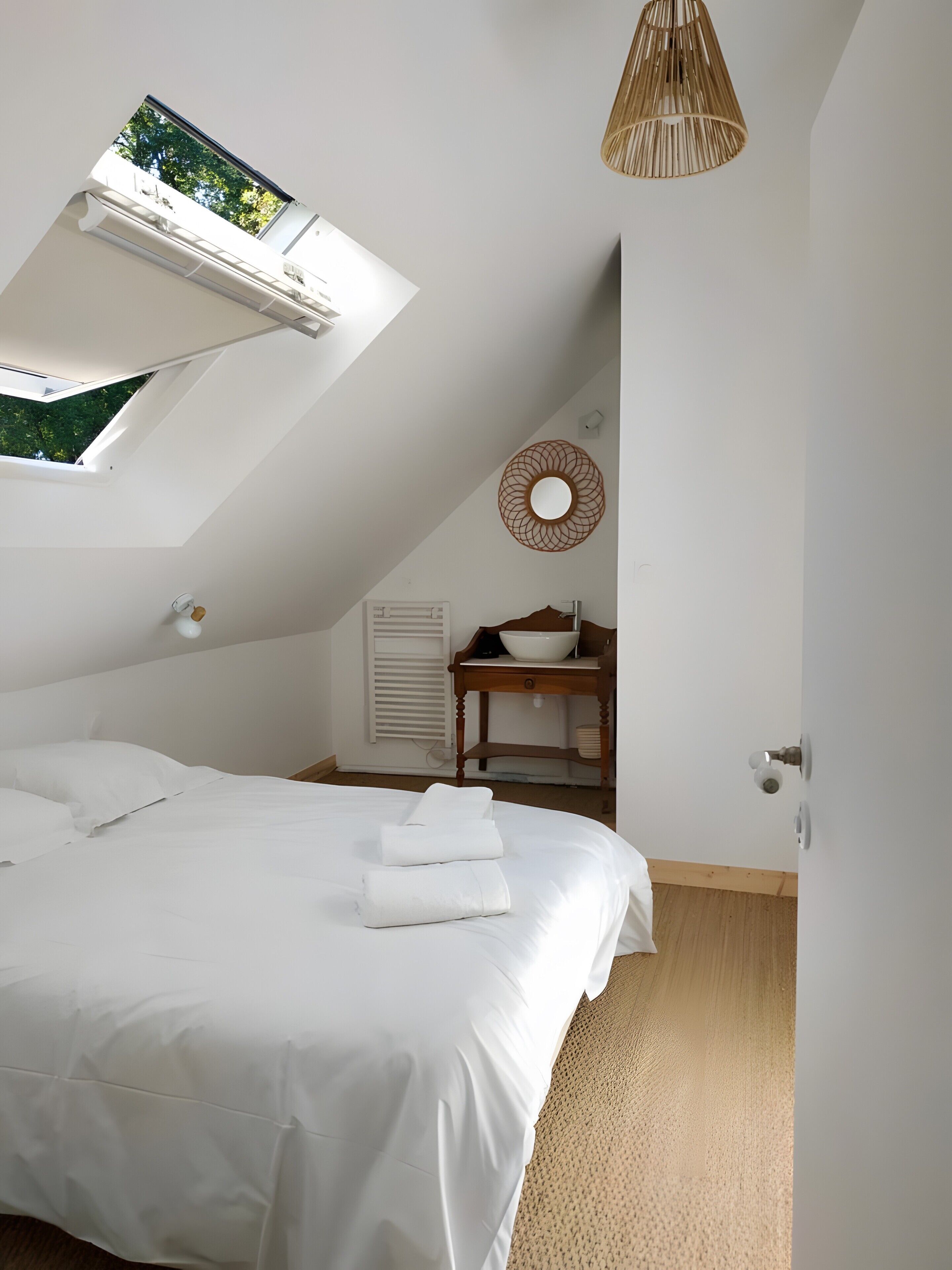 5 makuuhuonetta, Wi-Fi, vuodevaatteet