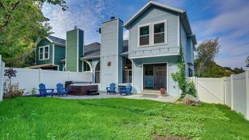 House (5 Bedrooms) | Interior