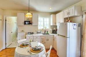 Apartment (0 Bedroom) | Interior