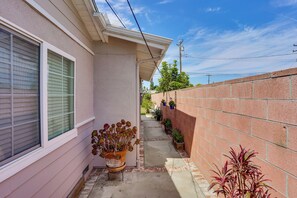 Apartment (0 Bedroom) | Bahagian dalam