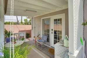 Apartment (0 Bedroom) | Interior - Cozy Couple's Oasis w/ Pool: 3 Mi to Disneyland! (Garden Grove)