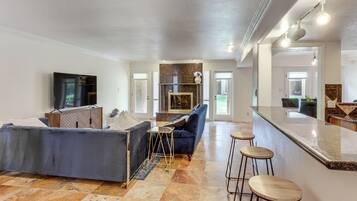 Appartamento (3 Bedrooms) | Interni