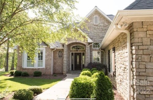 4-bedroom golf course home minutes from Tryon International Equestrian Center!