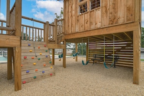 Apartment (1 Bedroom) | Interior - Table Rock Lake Retreat: Steps to Water & Pools! (Kimberling City)