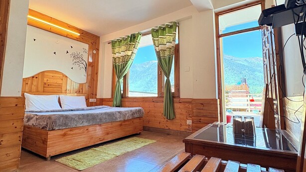 Free WiFi, bed sheets - Hilltop heaven resorts Manali (Manali)