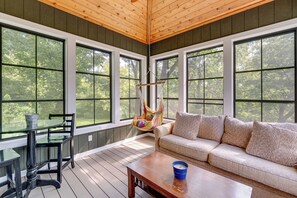 Interior - Lake Geneva Family Gem w/ Fenced Dog Run! (Williams Bay)