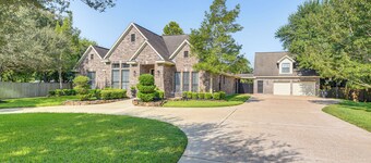 Heated Pool: Family-friendly Houston Area Home!