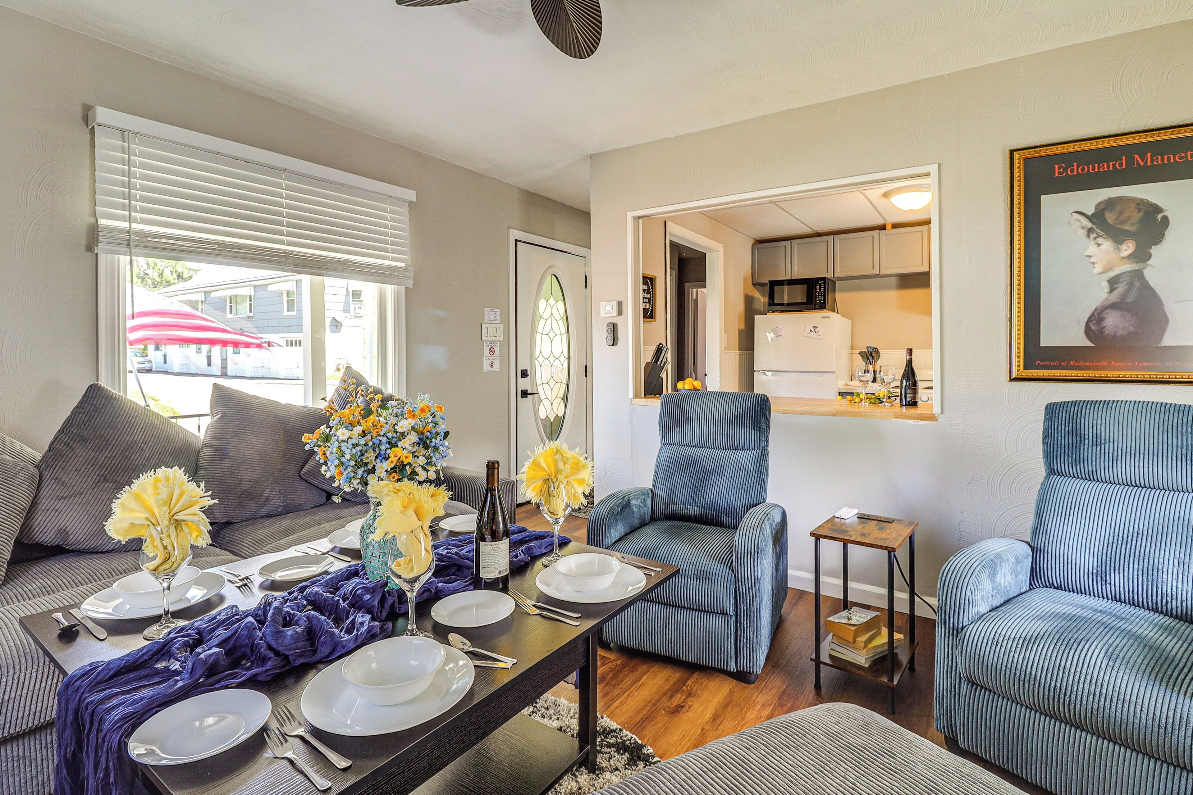 House (2 Bedrooms) | Interior