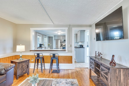 House (2 Bedrooms) | Interior. < 1 Mi to Lake: Mtn-view Cabin w/ Porch in Newport