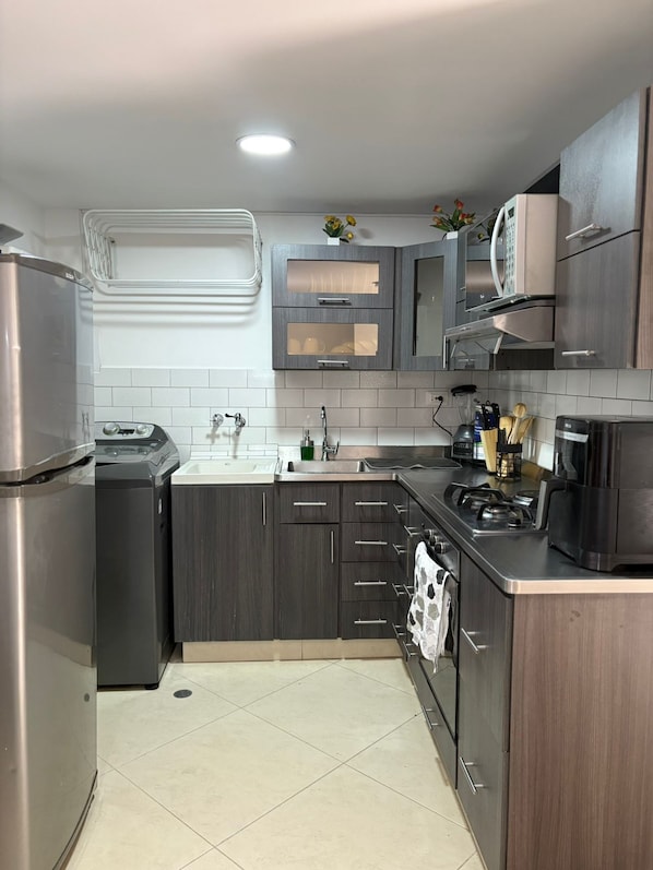 Microwave, oven
