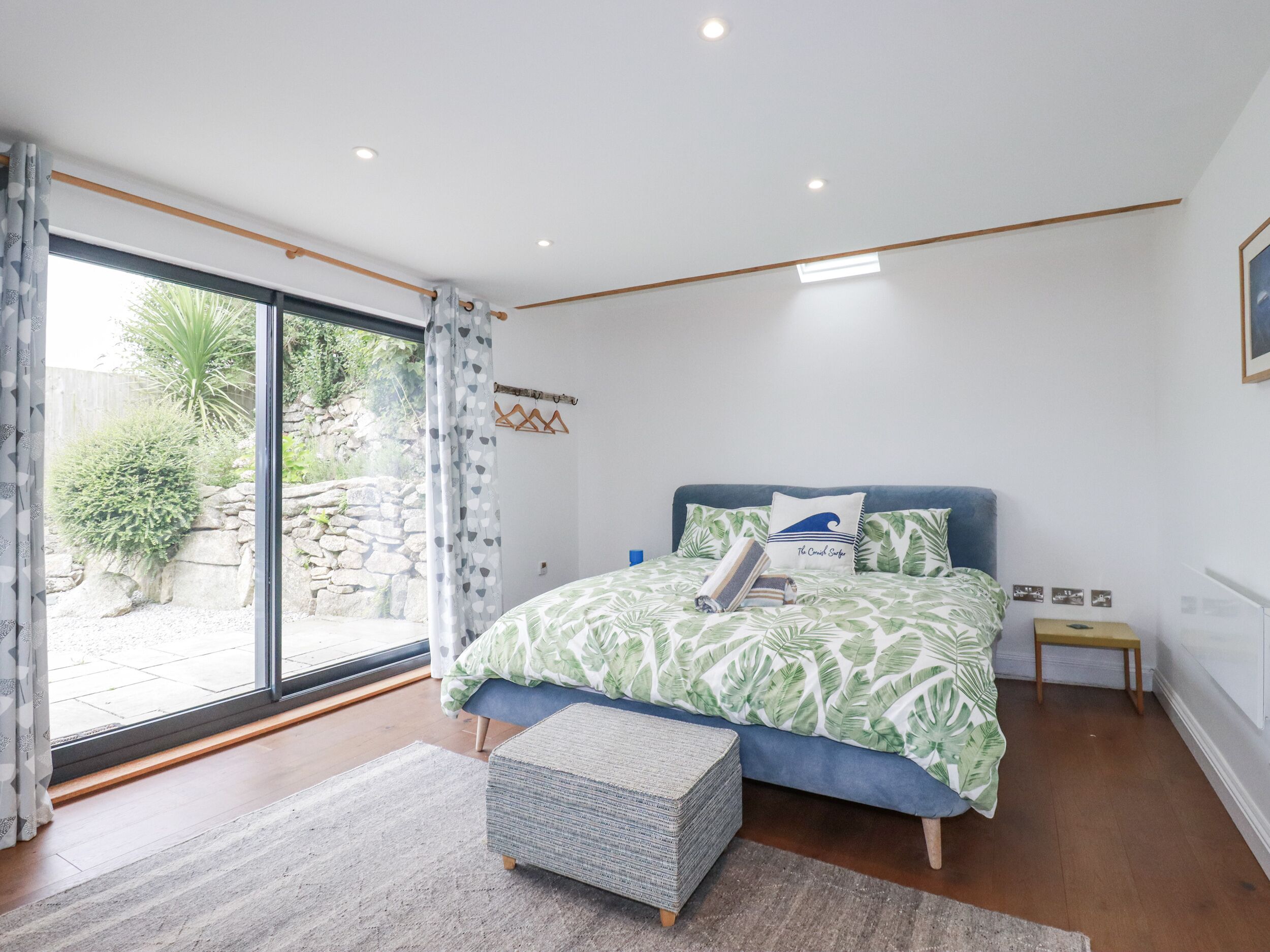 1 bedroom, individually decorated, individually furnished, free WiFi