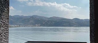 Dali Shuanglang Anqi'erhai Resort Hotel