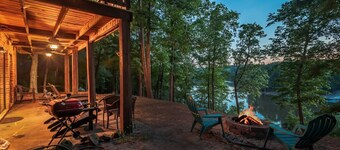 Lakefront Escape | Dock, Fire Pit, Family friendly