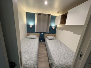 Een strijkplank/strijkijzer, wifi